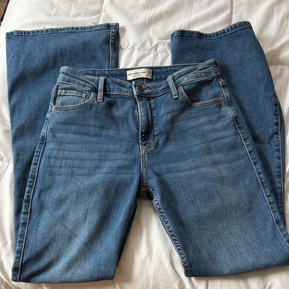 Abercrombie & Fitch The Flare Ultra High Rise